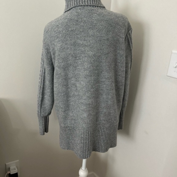 Simply Vera VERAWANG XL Sweater 🩶🤍 - Picture 2 of 3